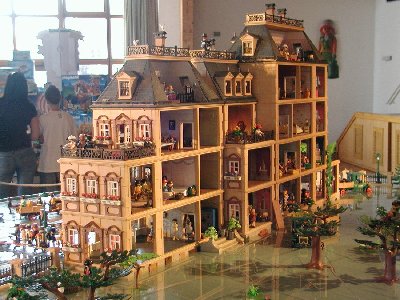 Elises Diorama32.jpg