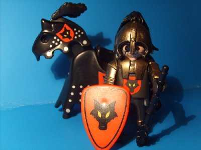 Wolfsritter.JPG (139.83 KiB) 865 mal betrachtet Wolfsritter