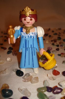 EdelsteinKönigin.jpg (109.72 KiB) 561 mal betrachtet EdelsteinKönigin.jpg