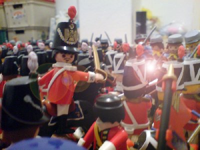 DSC01796.JPG (83.44 KiB) 1083 mal betrachtet "Ich muss schon sagen, Majestät: Das hier ist ein Kampf nach meinem Geschmack. Ich nehme noch ein paar von Denen mit, bevor es endet!" "Wir sind dabei Oberst!"