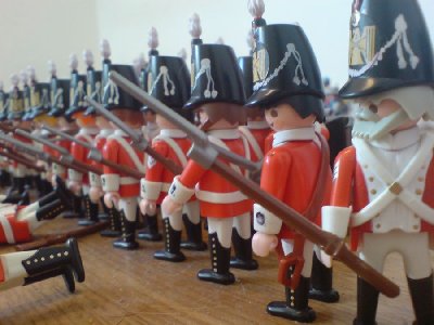 DSC01950.JPG (84.78 KiB) 1113 mal betrachtet "Sir? Die Rebellen kommen genau auf uns zu. Sollen wir sie durch lassen?"