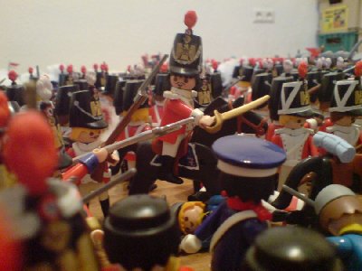DSC01966.JPG (87 KiB) 1058 mal betrachtet "Ich glaube zumindest die Yankeeinfanterie hat sich wieder an unser Bündnis erinnert. Am Taleingang wimmelts von denen."