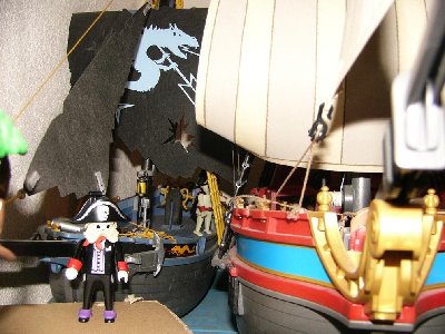 Holländer 01.JPG (126.65 KiB) 1671 mal betrachtet Der Fliegende Holländer geht an Land.