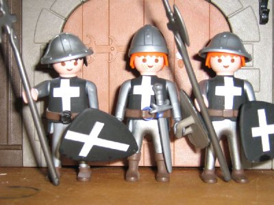 Burgbesatzung 3.jpg (116.42 KiB) 849 mal betrachtet Burgbesatzung 3.jpg