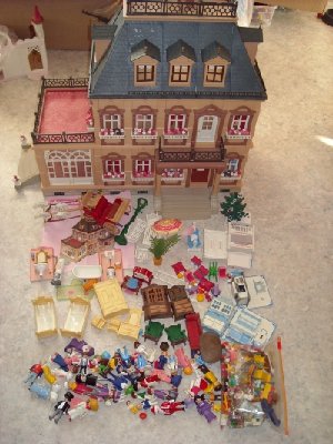 Püppihaus_klein.jpg (199.87 KiB) 1343 mal betrachtet Püppihaus_klein.jpg