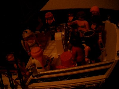 RegatteDez09 002.jpg (177.36 KiB) 1314 mal betrachtet Kurz nachdem alle weg waren... "Also Mädels, was sagt ihr, holen wir uns den Winni zurück?"