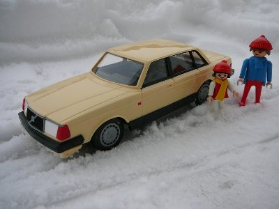 Volvos Schnee 002 [800x600].JPG