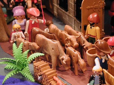 36 Herberge Leute kommen Kuehe.jpg (198.29 KiB) 579 mal betrachtet 36 Herberge Leute kommen Kuehe.jpg