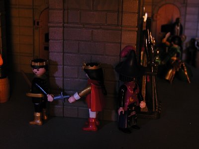 156 griff nach Schwert.jpg (90.42 KiB) 828 mal betrachtet 156 griff nach Schwert.jpg