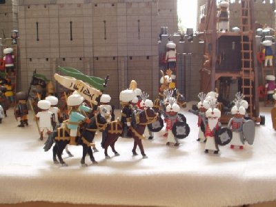 Mantel2010_04.jpg (52.53 KiB) 1793 mal betrachtet Mantel2010_04.jpg