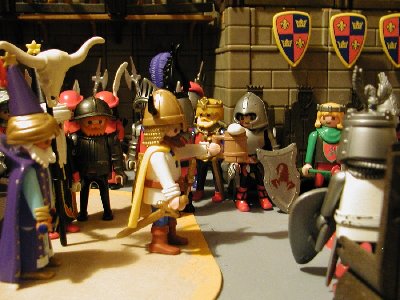 44-Thronsaal Hoch auf die Kronenburg.jpg (171.64 KiB) 963 mal betrachtet 44-Thronsaal Hoch auf die Kronenburg.jpg