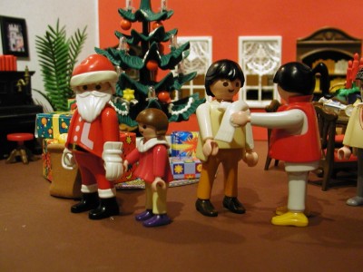 E15 Weihnachtsmann nimmt mit.jpg