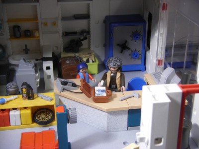 71169 einen koffer fürs geld(Kopie).JPG (97.84 KiB) 1676 mal betrachtet 71169 einen koffer fürs geld(Kopie).JPG