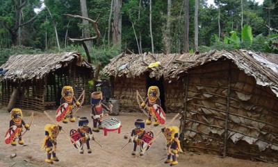 Eingeborenen Dorf.jpg (237.06 KiB) 1232 mal betrachtet Eingeborenen Dorf.jpg