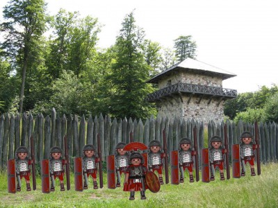 Vor dem Limes.jpg (150.45 KiB) 1029 mal betrachtet Vor dem Limes.jpg