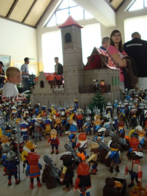 Mantel 041.1.jpg (91.46 KiB) 2632 mal betrachtet Mantel 041.1.jpg