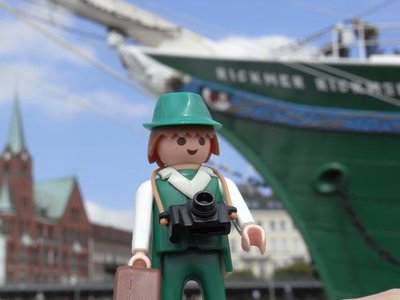 RIMG0018.JPG (20.45 KiB) 57228 mal betrachtet Vor der Rickmer Rickmers - einem Segelschulschiff ... etwas unscharf ;-)