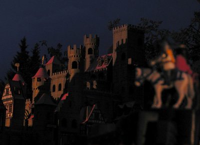 104  Sie kamen - Konturen der Stadt.jpg