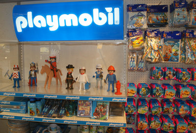 vitrineibutikkenny1.jpg (308.98 KiB) 1034 mal betrachtet vitrineibutikkenny1.jpg