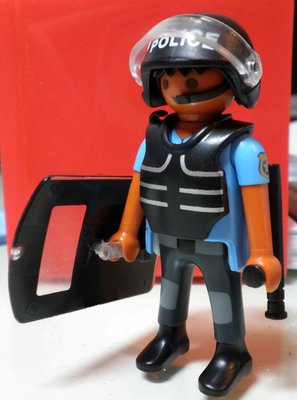 Police14.jpg