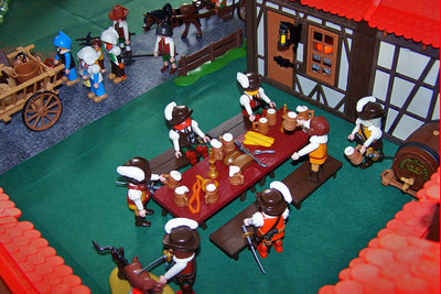 mantel.2012.80.jpg