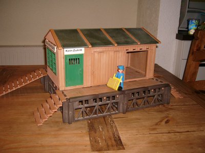 Güterabfertigung 001.JPG