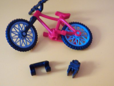 PlaymobilFahrradhalterung (4).jpg (104.6 KiB) 2226 mal betrachtet Das ist alles was man braucht...