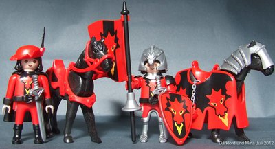 DSCF7981a.jpg (233.31 KiB) 1643 mal betrachtet Das ist der neue Herr der Drachenfestung