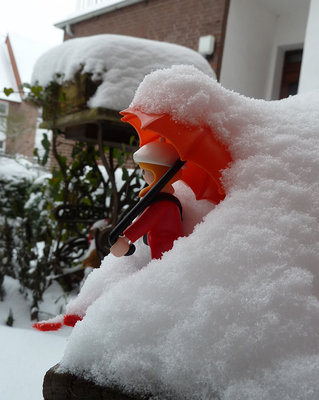 Playmo-family_im_Schnee1.jpg