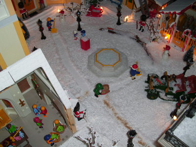 DSCI3513.JPG (189.25 KiB) 3462 mal betrachtet Es wird fleißig Schnee geschüppt =)