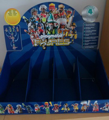 Serie 4 Aufsteller boys.jpg (191.09 KiB) 1081 mal betrachtet Serie 4 Aufsteller boys.jpg