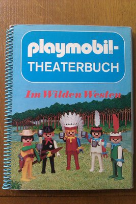 theaterbuch.jpg