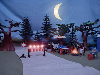 Straßensperre.jpg (246.42 KiB) 1199 mal betrachtet Straßensperre.jpg