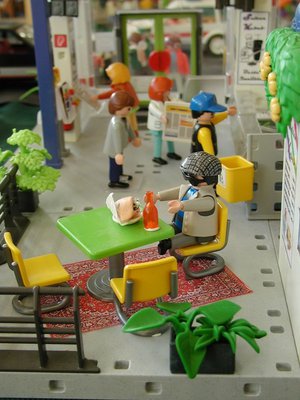04 Dönerladen 02 innen Gastraum.JPG