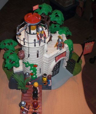 Gladiatoren und Sklaven Gefängnis (2).JPG (103.71 KiB) 4880 mal betrachtet Gladiatoren und Sklaven Gefängnis (2).JPG