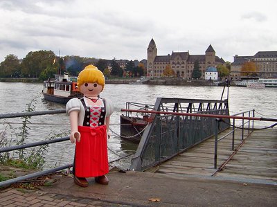 playmoTisch Elise Anleger.JPG