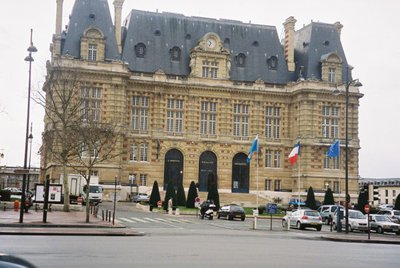 versailles-hotel-de-ville-versailles-mars07.jpg