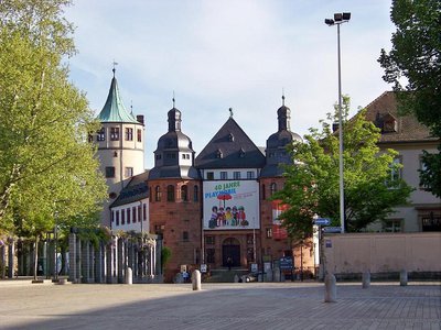 playmobil Geburtstag Speyer Museum von außen.JPG