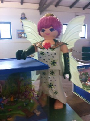 Fee.JPG (90.03 KiB) 1544 mal betrachtet Fee.JPG