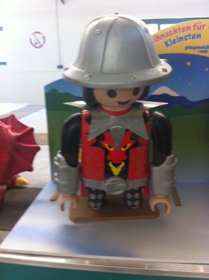 Ritter.JPG (78.53 KiB) 1542 mal betrachtet Ritter.JPG