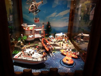 Diorama 1.jpg