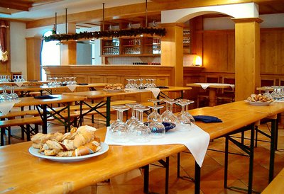 Kellerstüberl03.jpg (194.49 KiB) 6155 mal betrachtet Kellerstüberl03.jpg