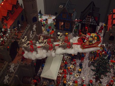 Niederlinxweiler Schlitten Weihnachtsmann.jpg