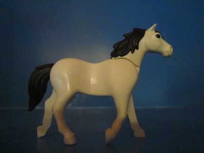 Playmobil WE 013.JPG (34.79 KiB) 2449 mal betrachtet Schimmel mit schwarzer Mähne