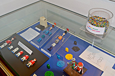 10 a Vitrine.jpg