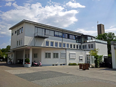 21 a Rückseite Erfinderstübchen.jpg