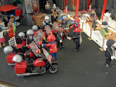 01 roter teppich -Detail Security.jpg