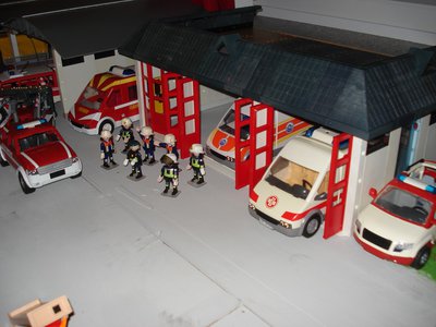 193 Feuerwehr .jpg (194.25 KiB) 2118 mal betrachtet 193 Feuerwehr .jpg