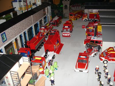 192 Feuerwehr .jpg (197.09 KiB) 1714 mal betrachtet 192 Feuerwehr .jpg