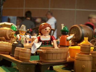 Elise Zünftiges Fest 29 Seneffe_0374 zugeschn.2 playmobil Elise.jpg